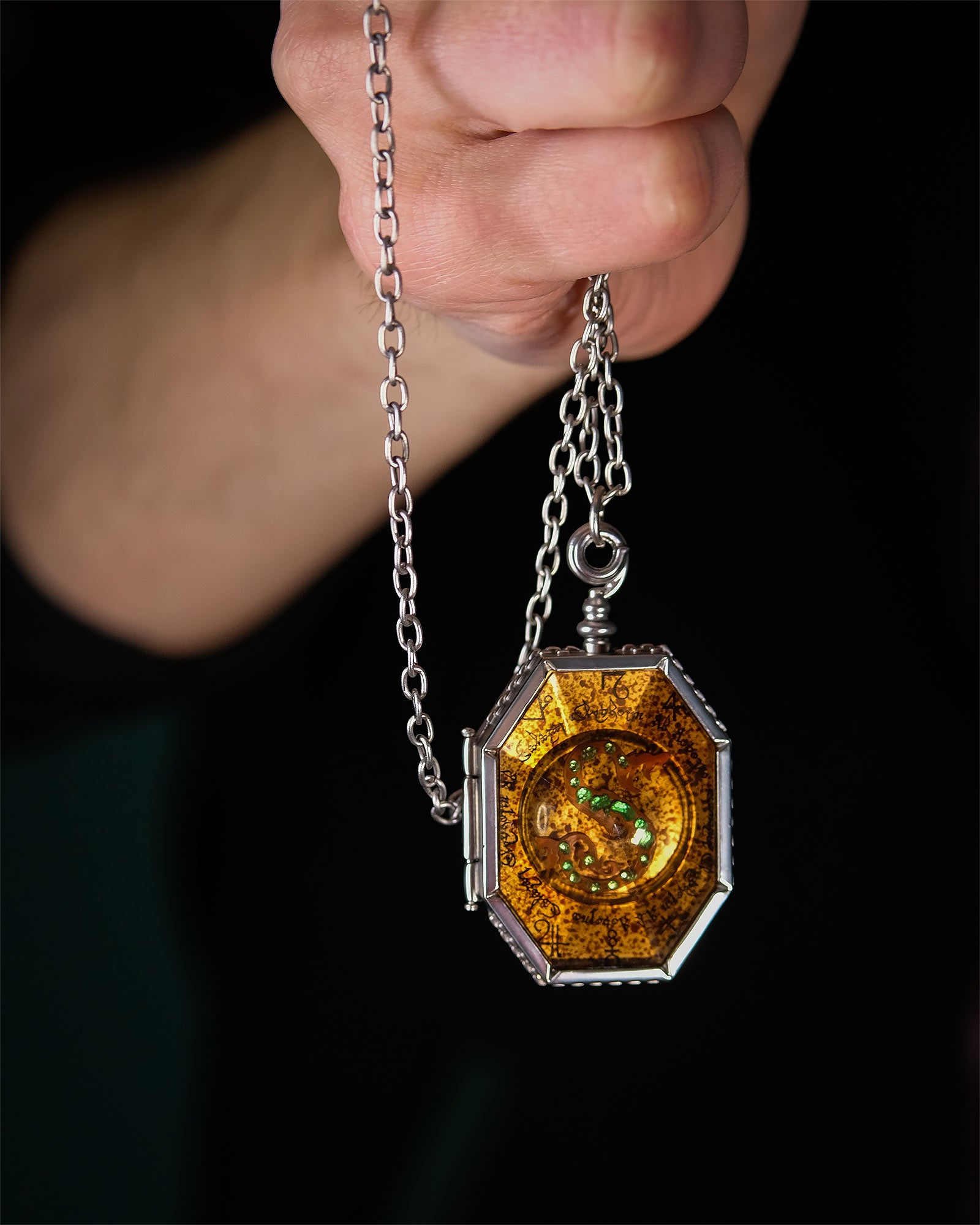 Image produit Harry Potter - Médaillon Horcruxe Salazar Serpentard