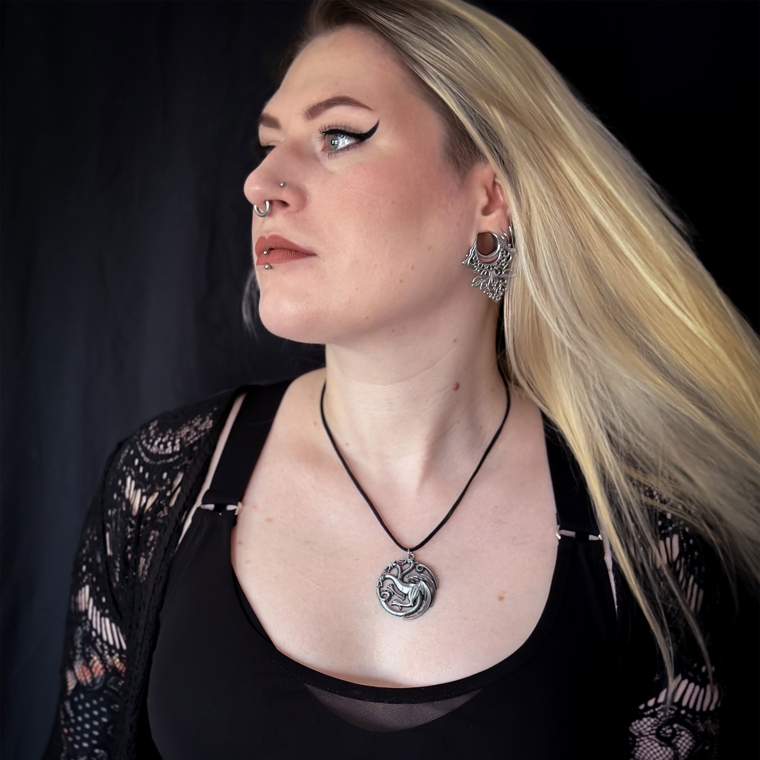 Image produit Game of Thrones - Collier Dragon Blason Targaryen