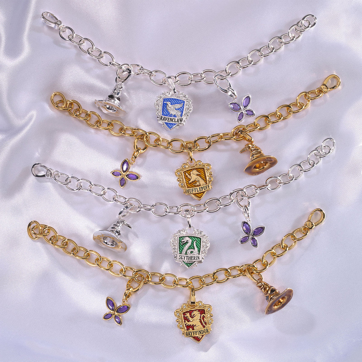 Image produit Harry Potter - Bracelet à breloques Lumos Gryffondor