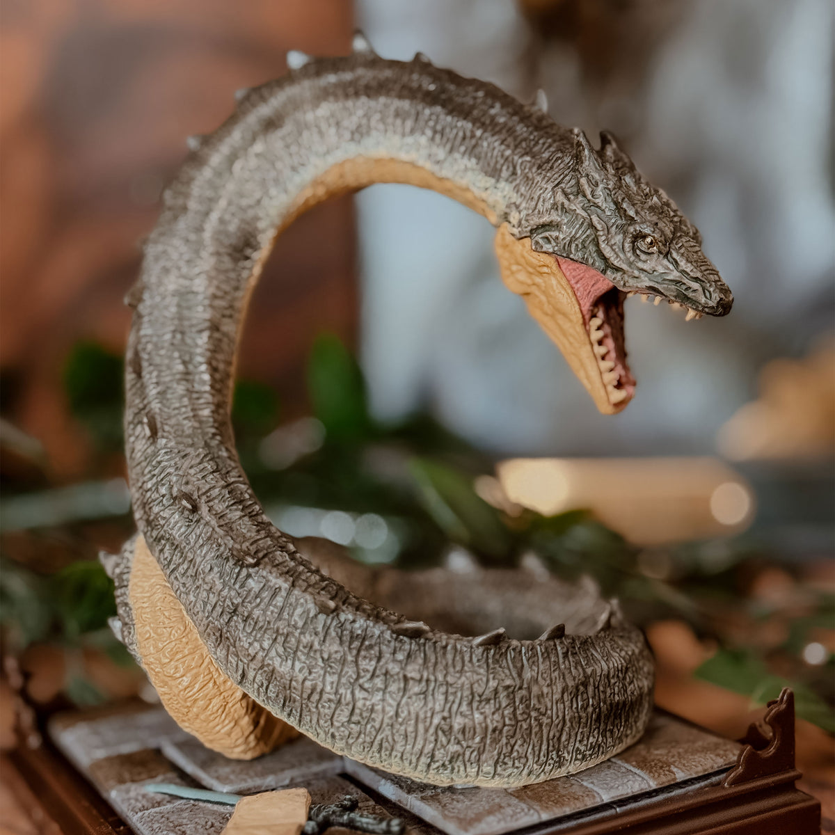 Image produit Basilic - Figurine des animaux magiques de Harry Potter