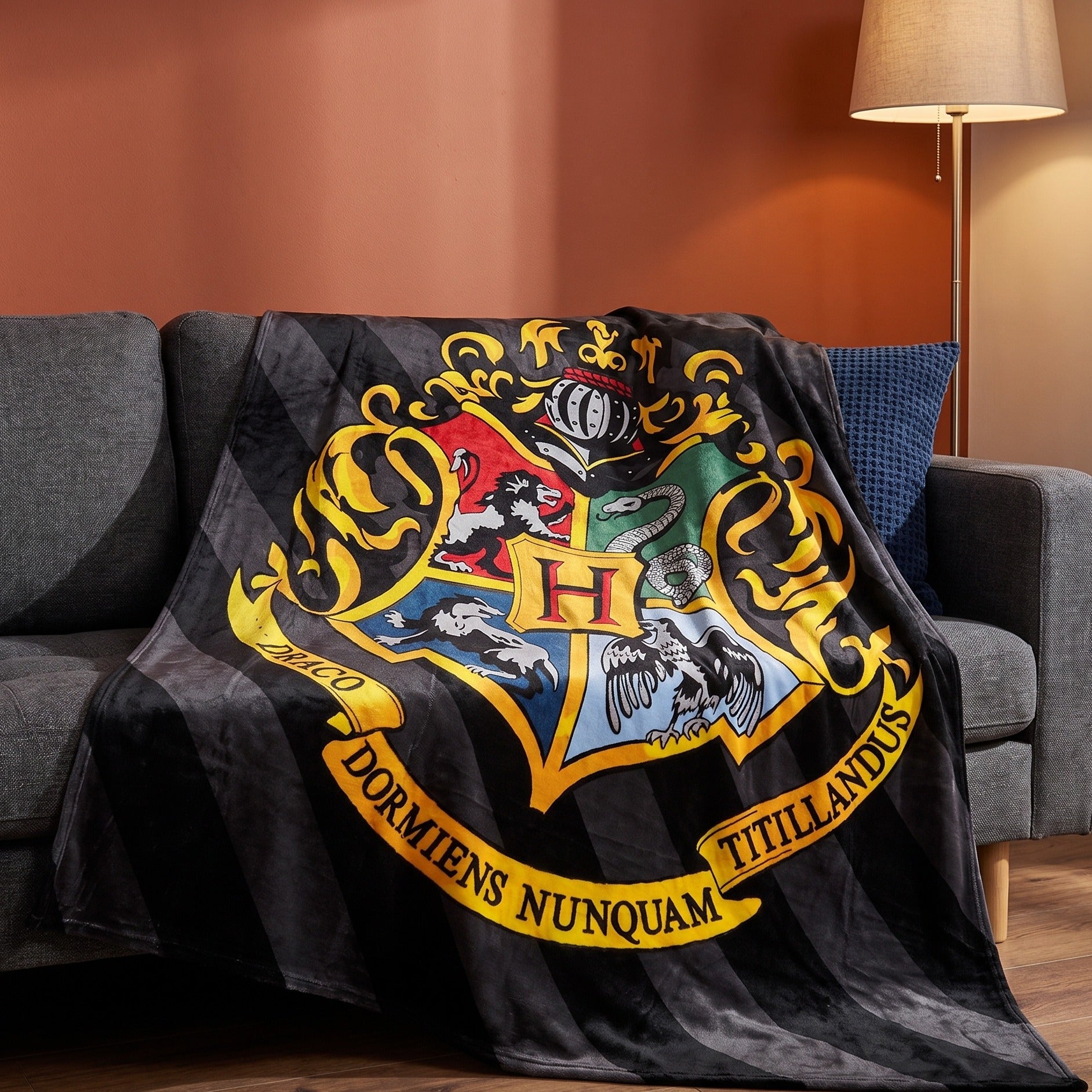 Image produit Harry Potter - Plaid en polaire avec blason de Poudlard