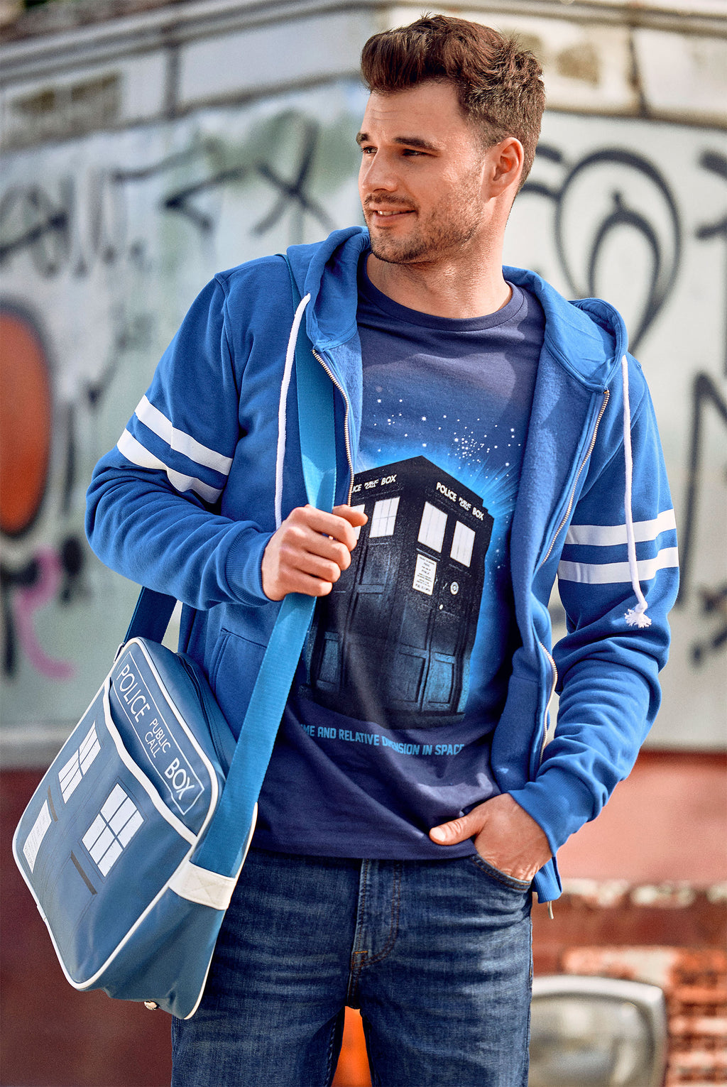 Image produit Doctor Who - Tardis Space T-Shirt bleu