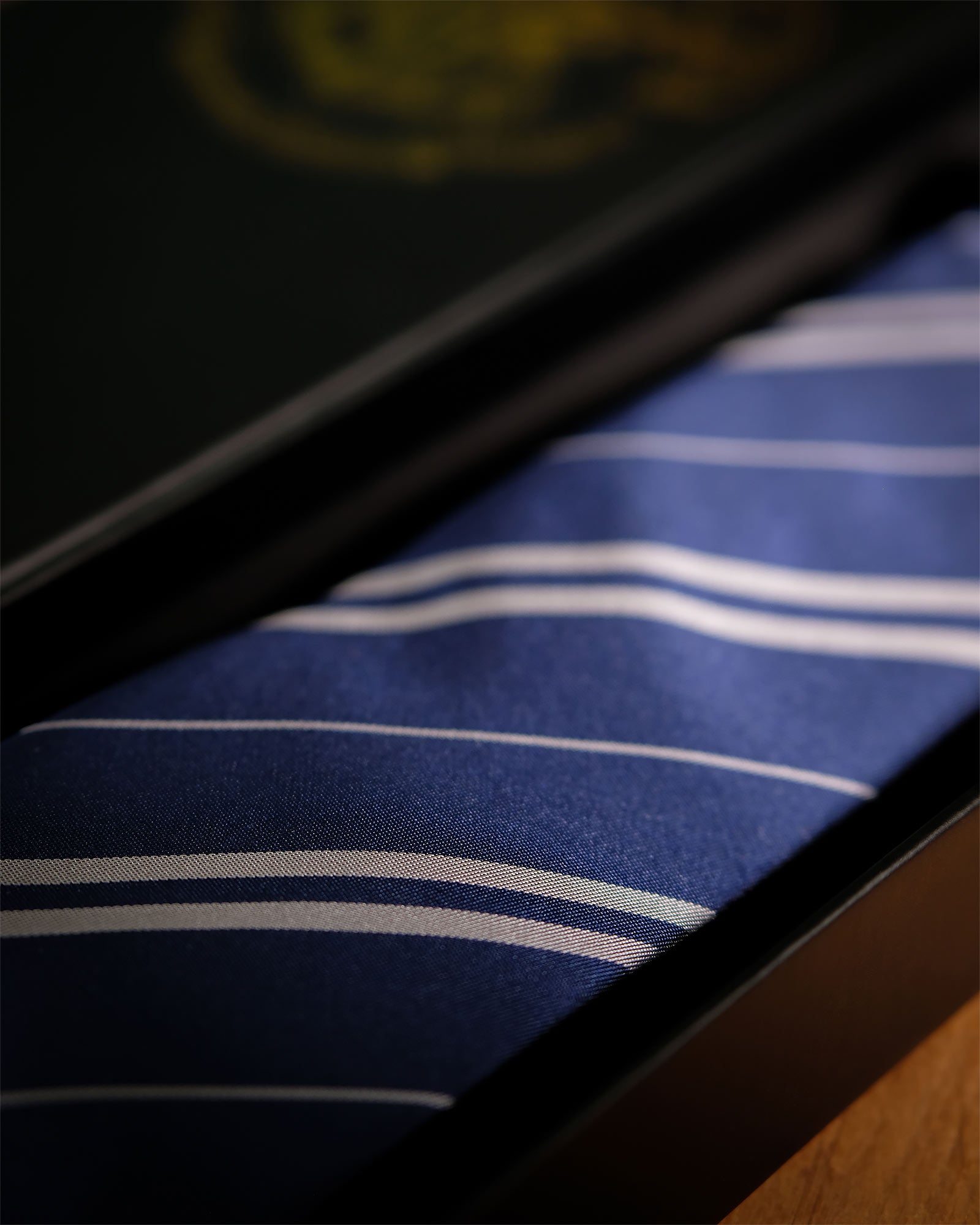 Image produit Harry Potter - Cravate Serdaigle avec boîte cadeau