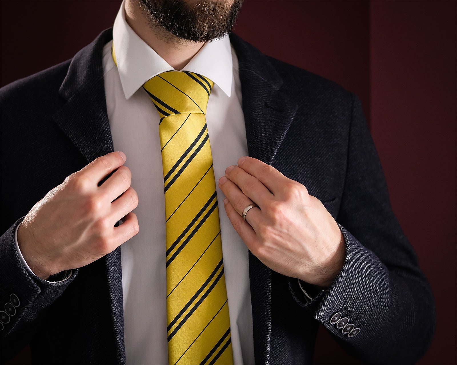 Image produit Harry Potter - Cravate Hufflepuff avec boîte cadeau