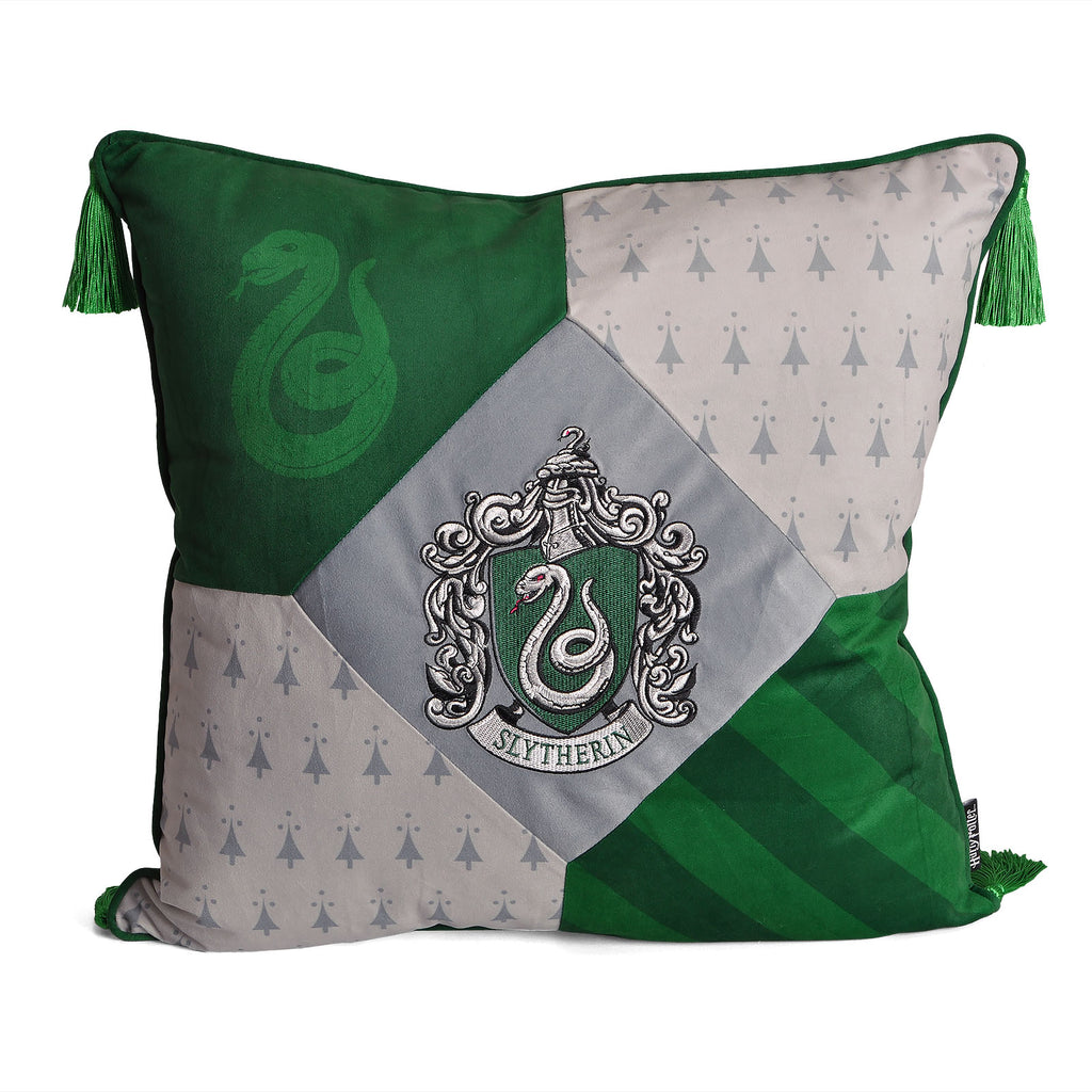 Image produit Harry Potter - Coussin Serpentard de luxe avec glands