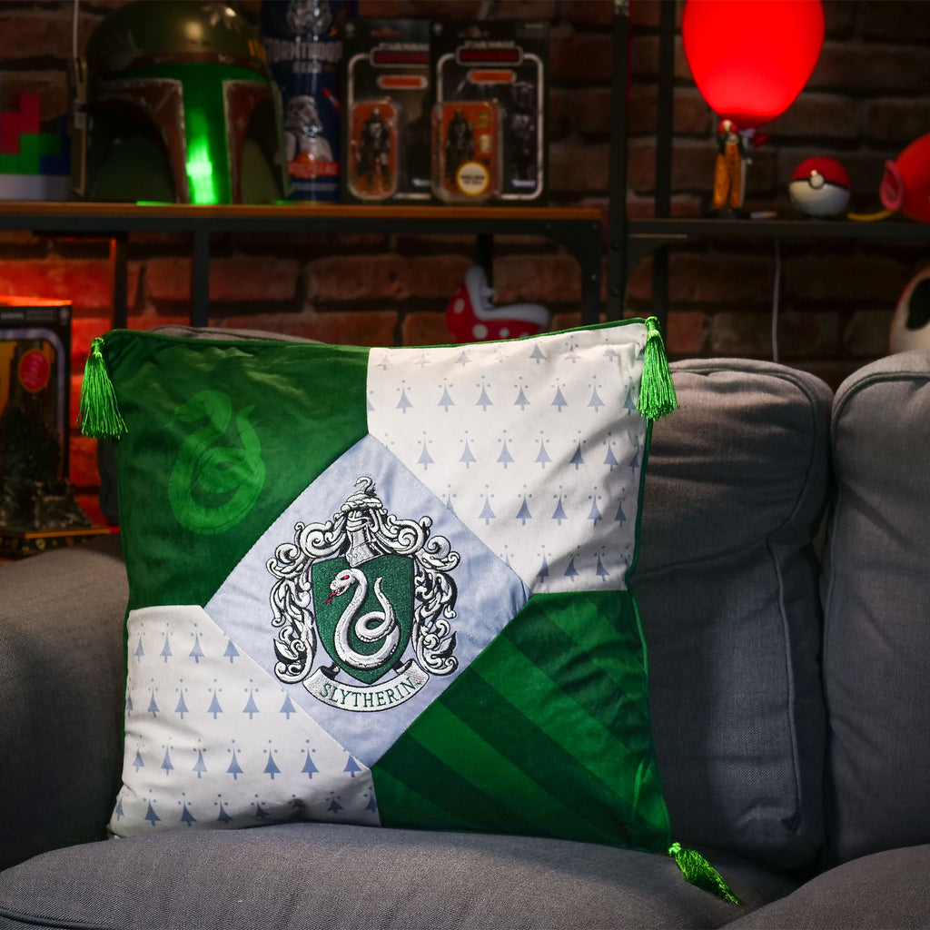 Image produit Harry Potter - Coussin Serpentard de luxe avec glands