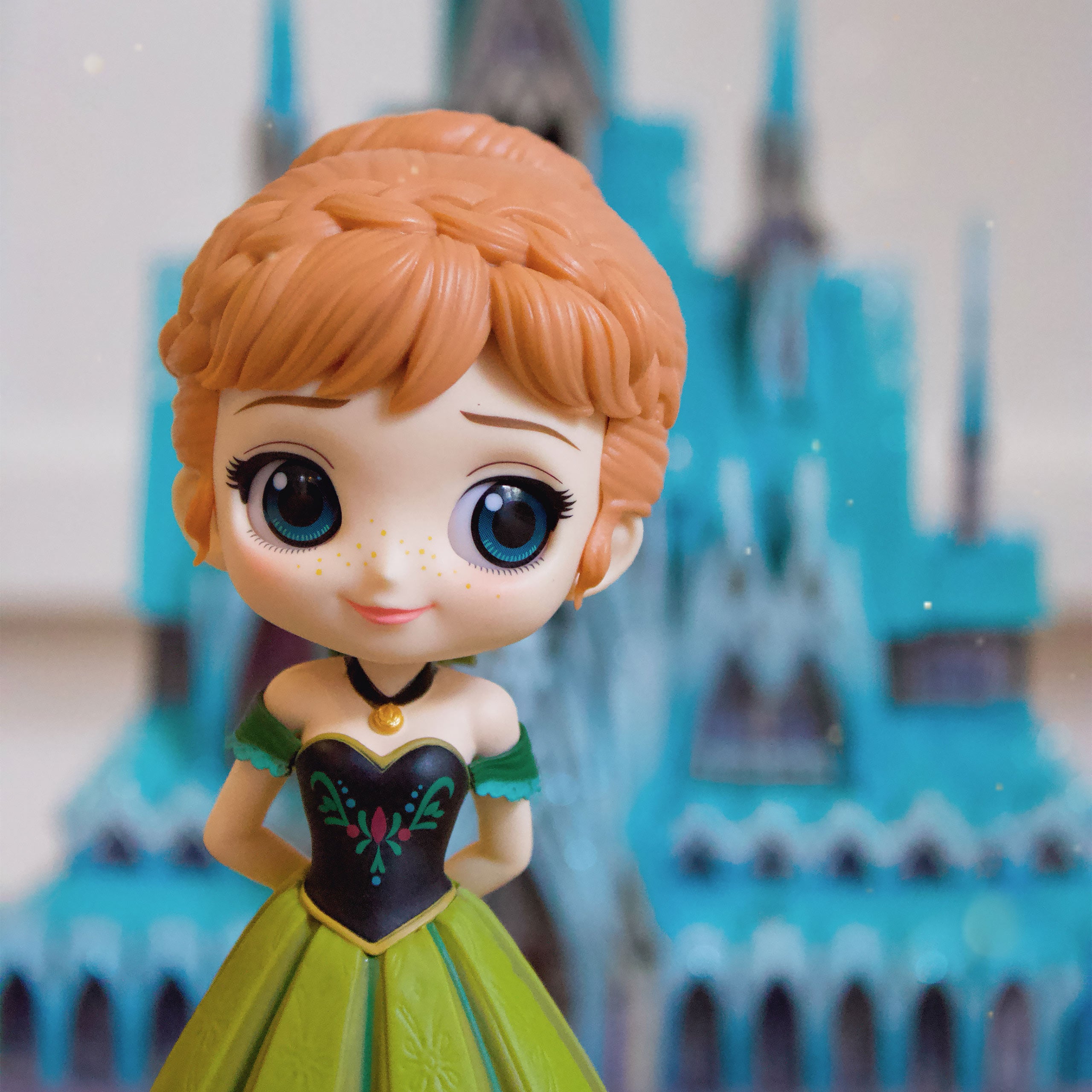 Image produit Frozen - Anna Style Couronnement Q Posket Figure 14 cm