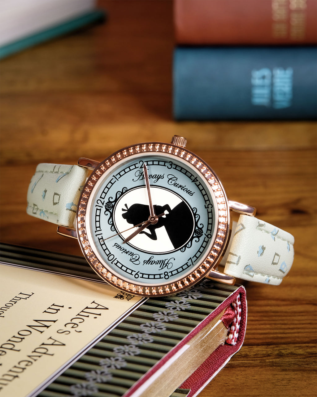 Image produit Alice au Pays des Merveilles - Montre Always Curious