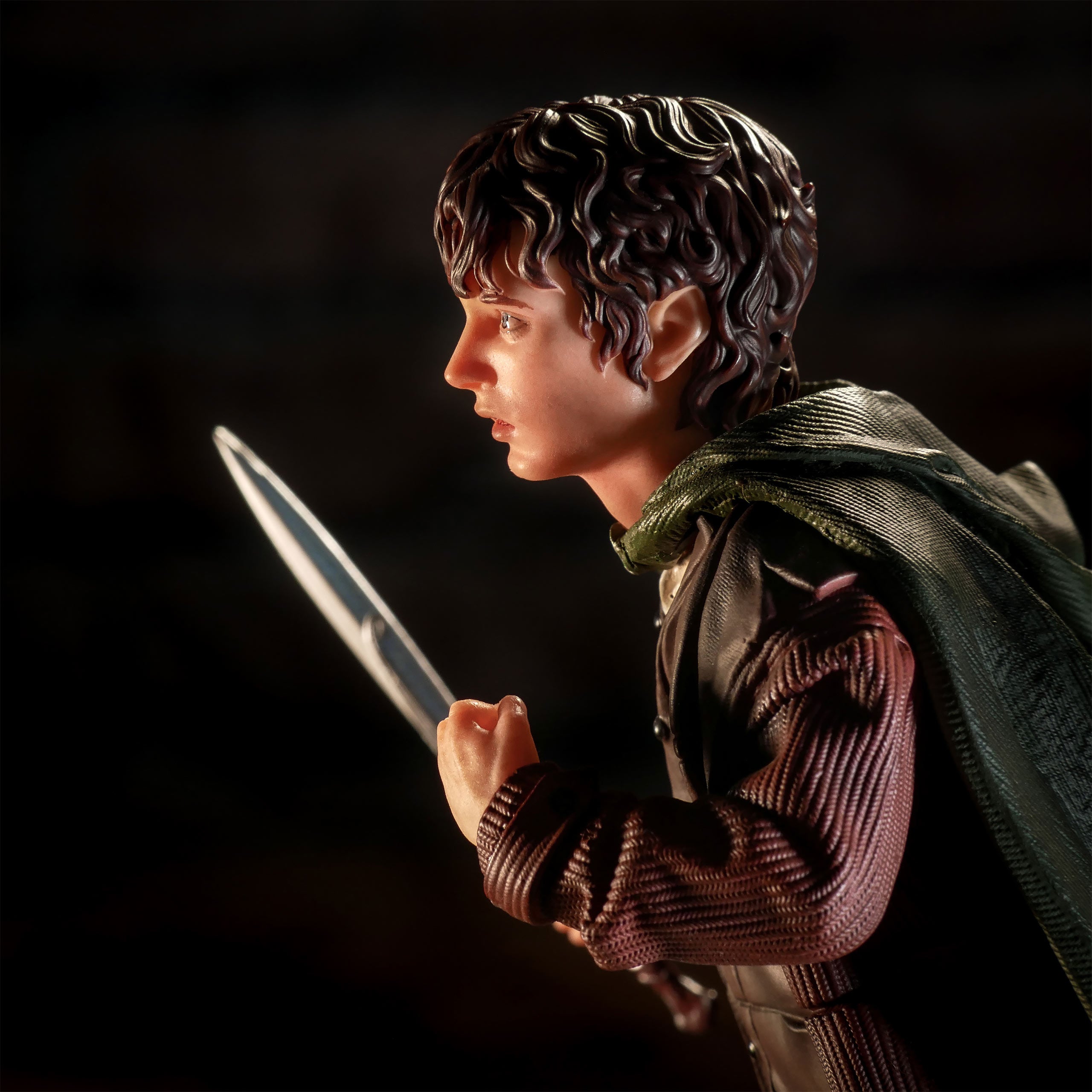 Image produit Seigneur des Anneaux - Frodo BDS Art Scale Deluxe Statue 14 cm