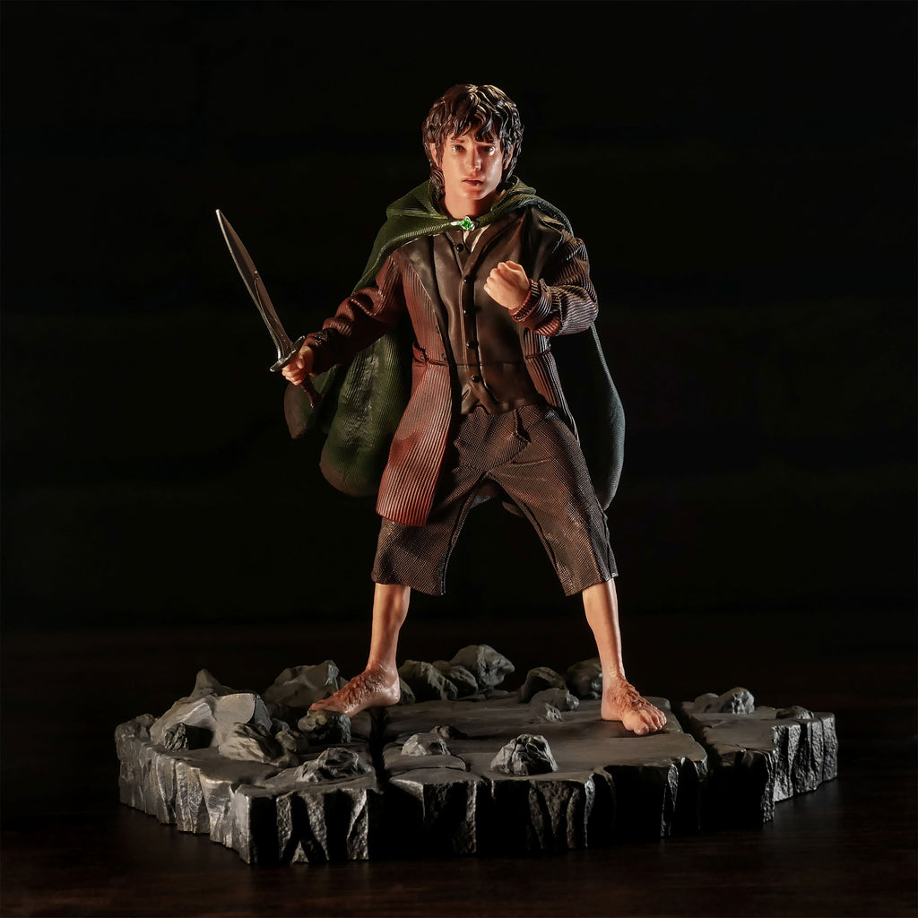 Image produit Seigneur des Anneaux - Frodo BDS Art Scale Deluxe Statue 14 cm