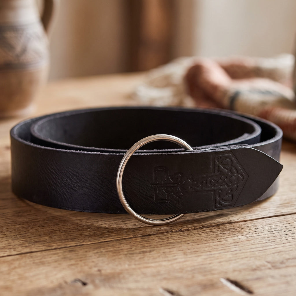 Image produit Ceinture médiévale à anneau avec embossage Marteau de Thor noire