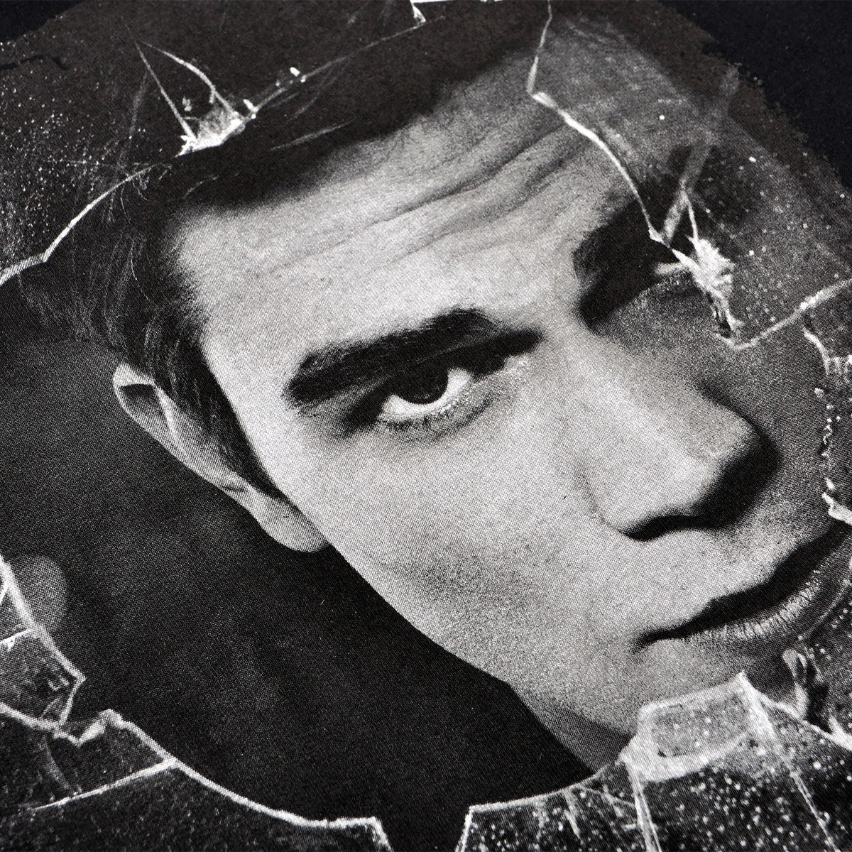 Image produit Riverdale - T-shirt noir Archie Andrews Broken Glass