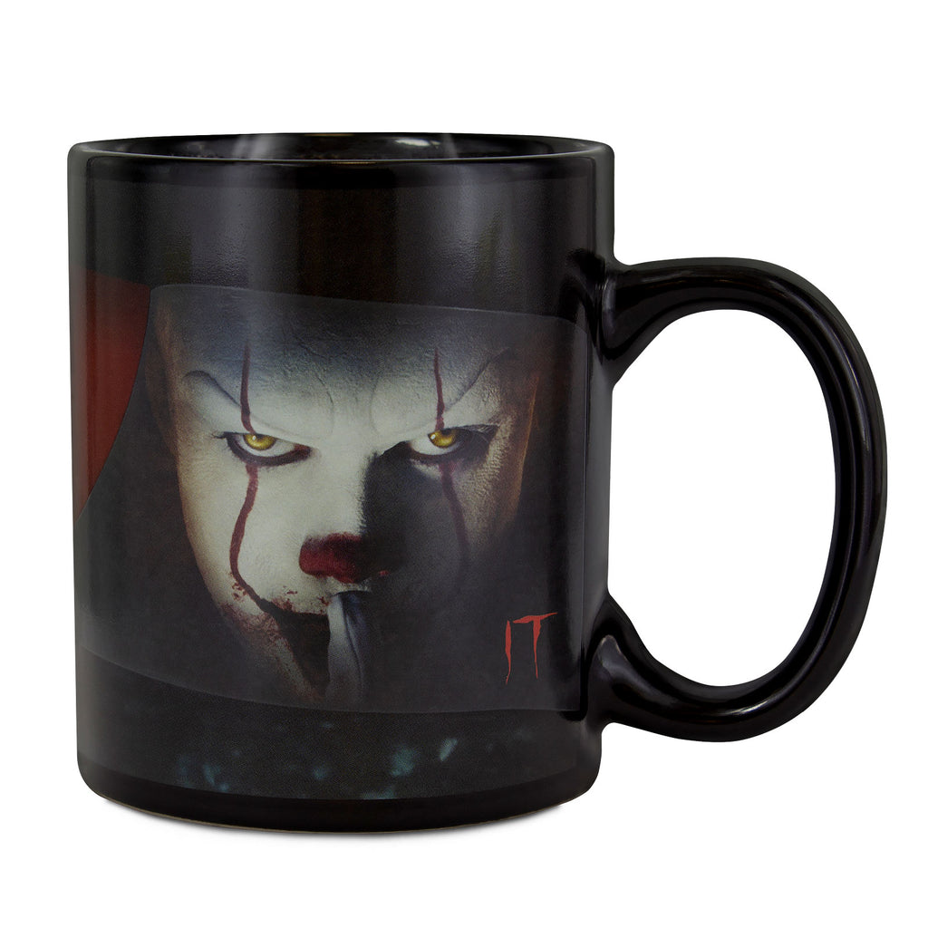 Image produit Stephen King's IT - Tasse à effet thermique Pennywise Eyes