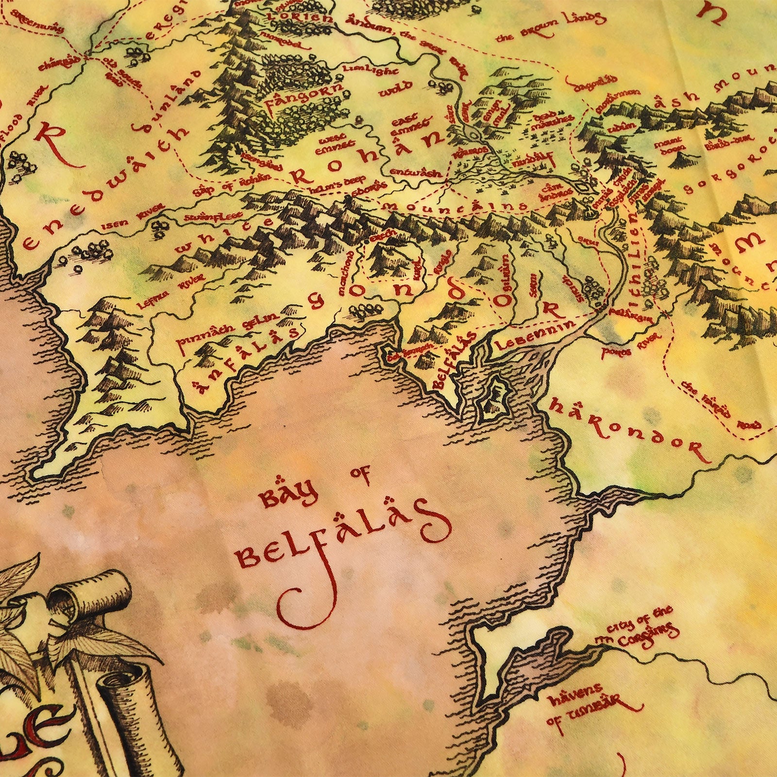 Product image The Lord of the Rings - Middle Earth Map Apron with Oven Glove