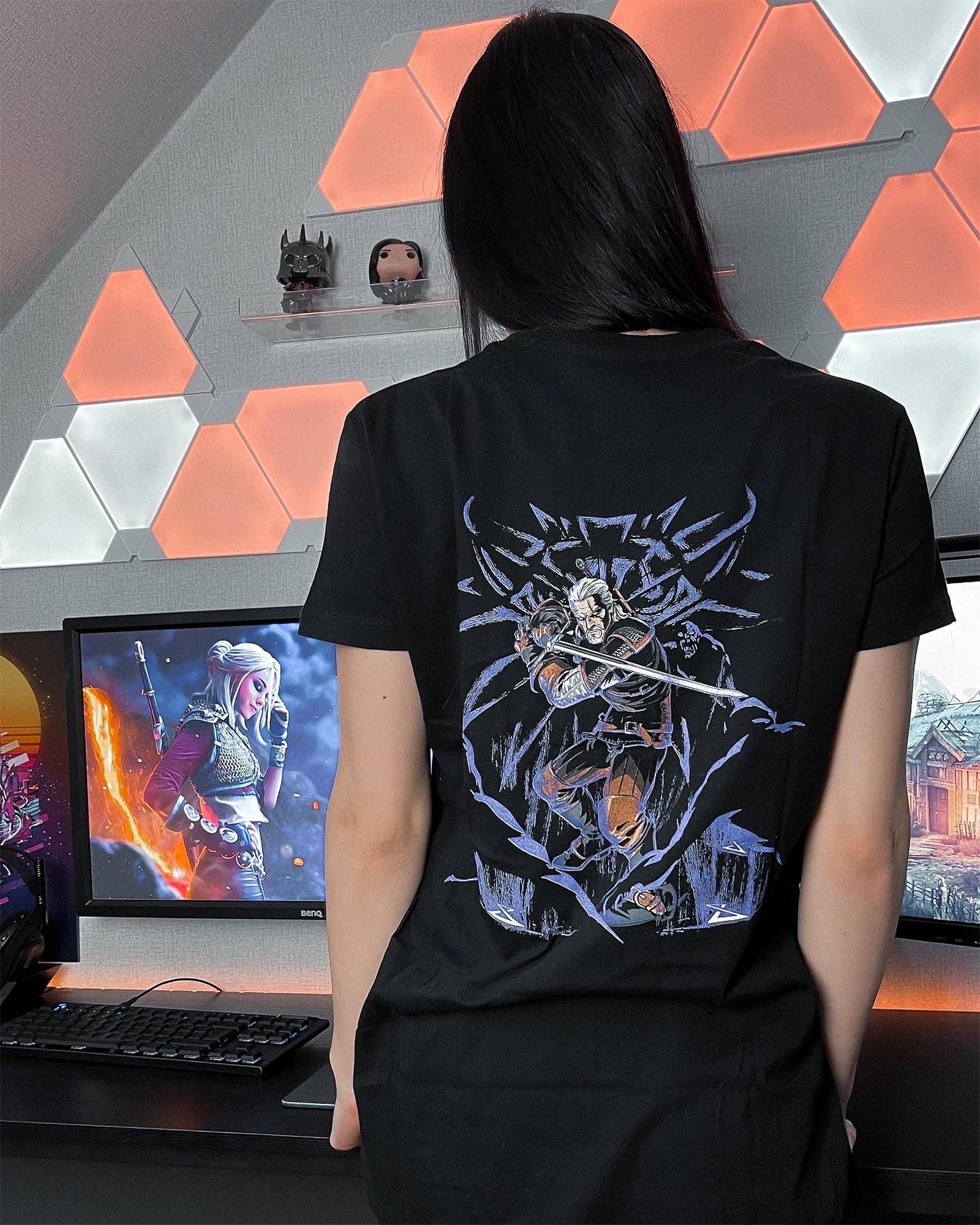 Image produit Witcher - Geralt Boucher de Blaviken T-shirt noir phosphorescent
