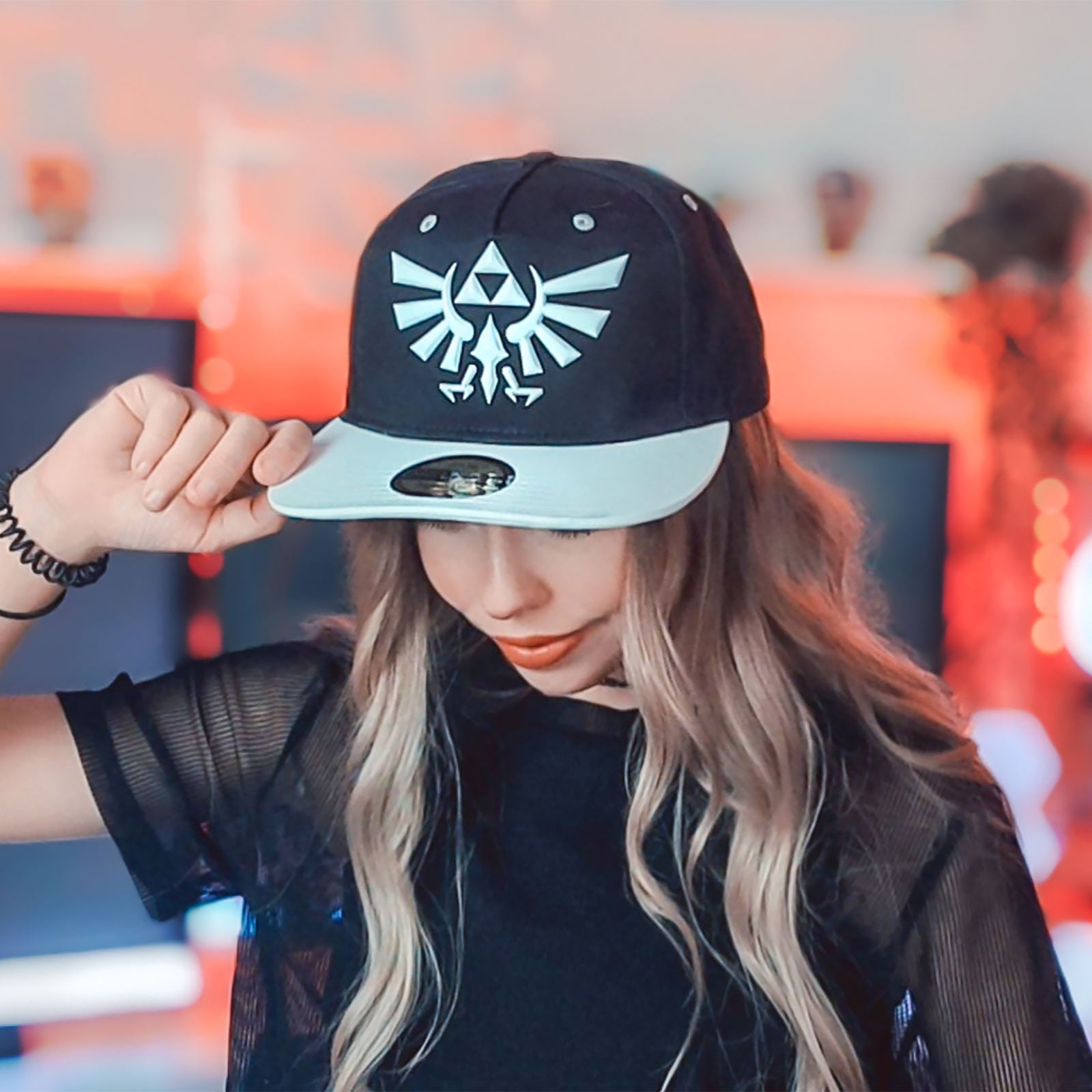 Image produit Zelda - Casquette Snapback Logo Hyrule noir-blanc