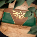 Image produit Zelda - Portefeuille Logo Hyrule vert-marron
