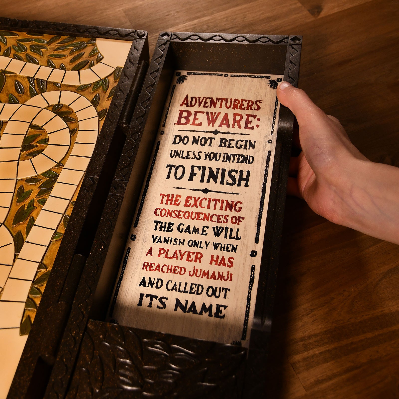 Image produit Jumanji - Réplique du Jeu de Plateau