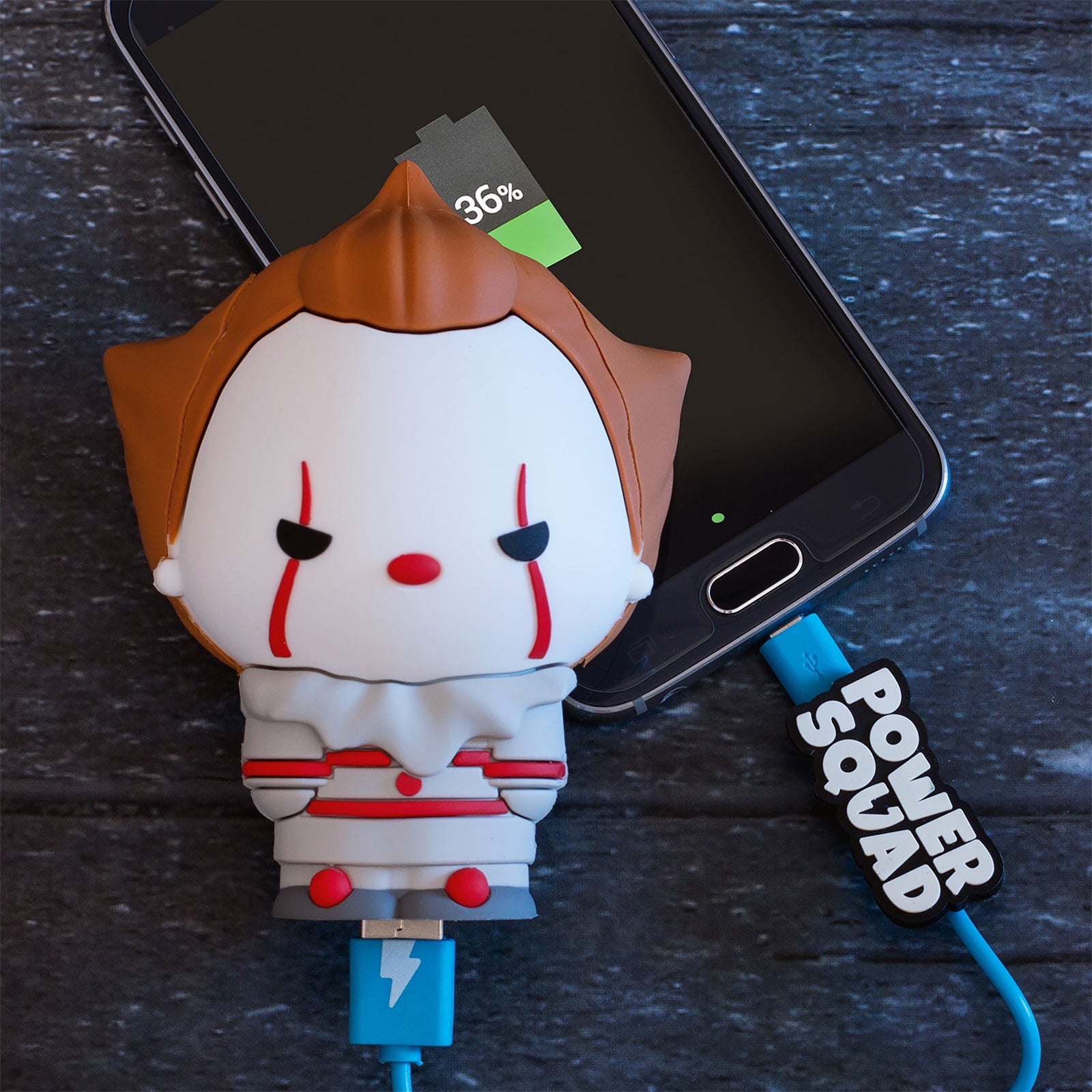 Image produit Stephen King's Ça - Power Bank Pennywise 2500mAh