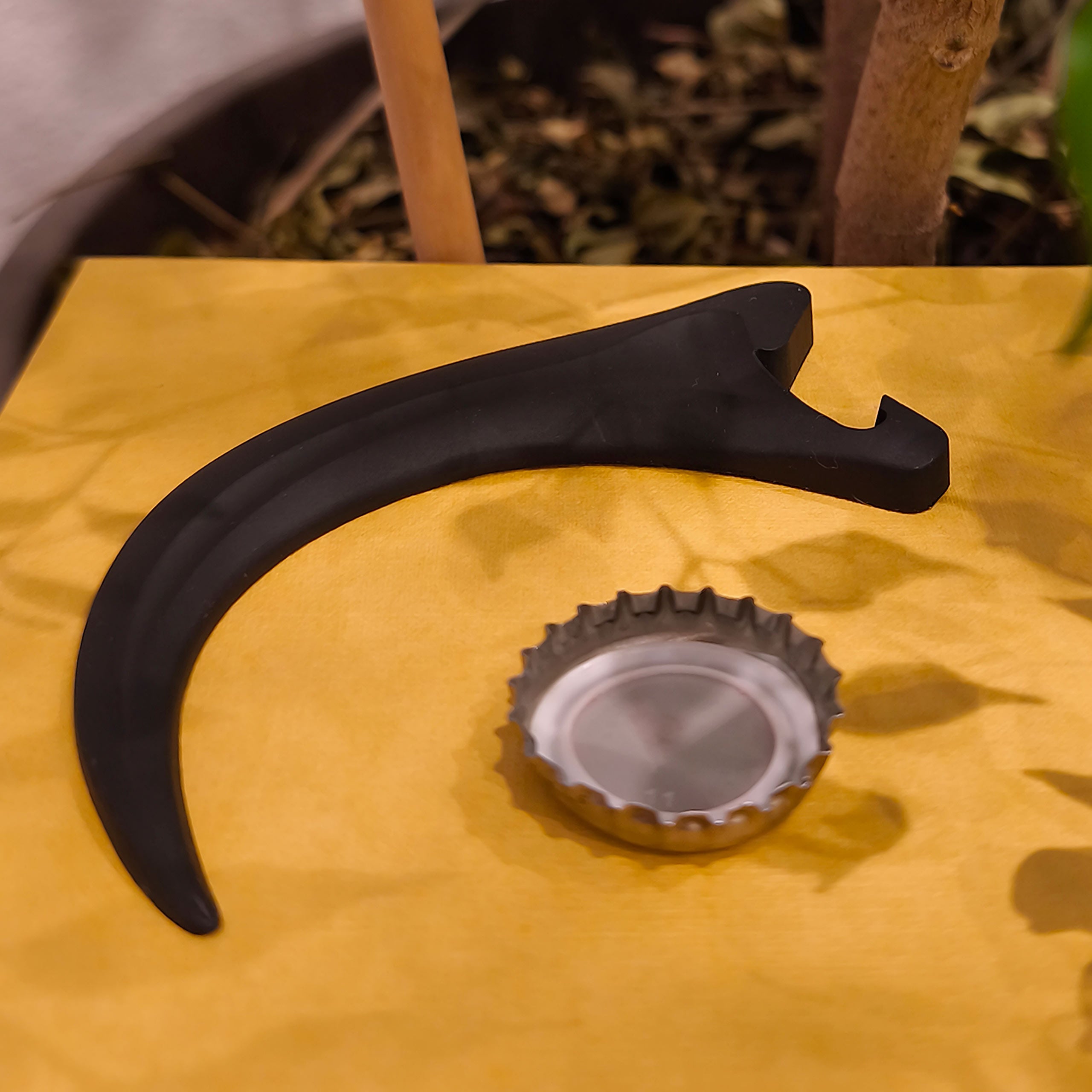 Image produit Jurassic Park - Ouvre-bouteille magnétique griffe de Vélociraptor