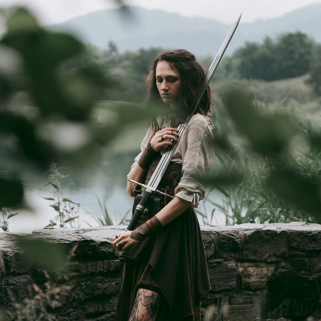 Image produit Réplique de l'épée en acier de Geralt de Rivia avec fourreau pour les fans de Witcher