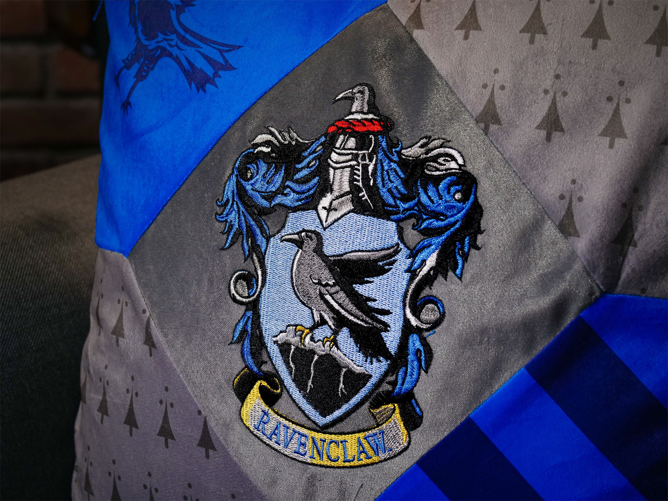 Image produit Harry Potter - Coussin deluxe Serdaigle avec glands