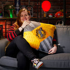 Image produit Harry Potter - Coussin Poufsouffle avec glands deluxe