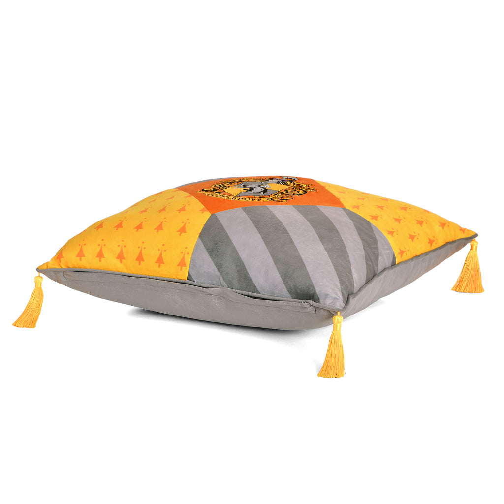 Image produit Harry Potter - Coussin Poufsouffle avec glands deluxe