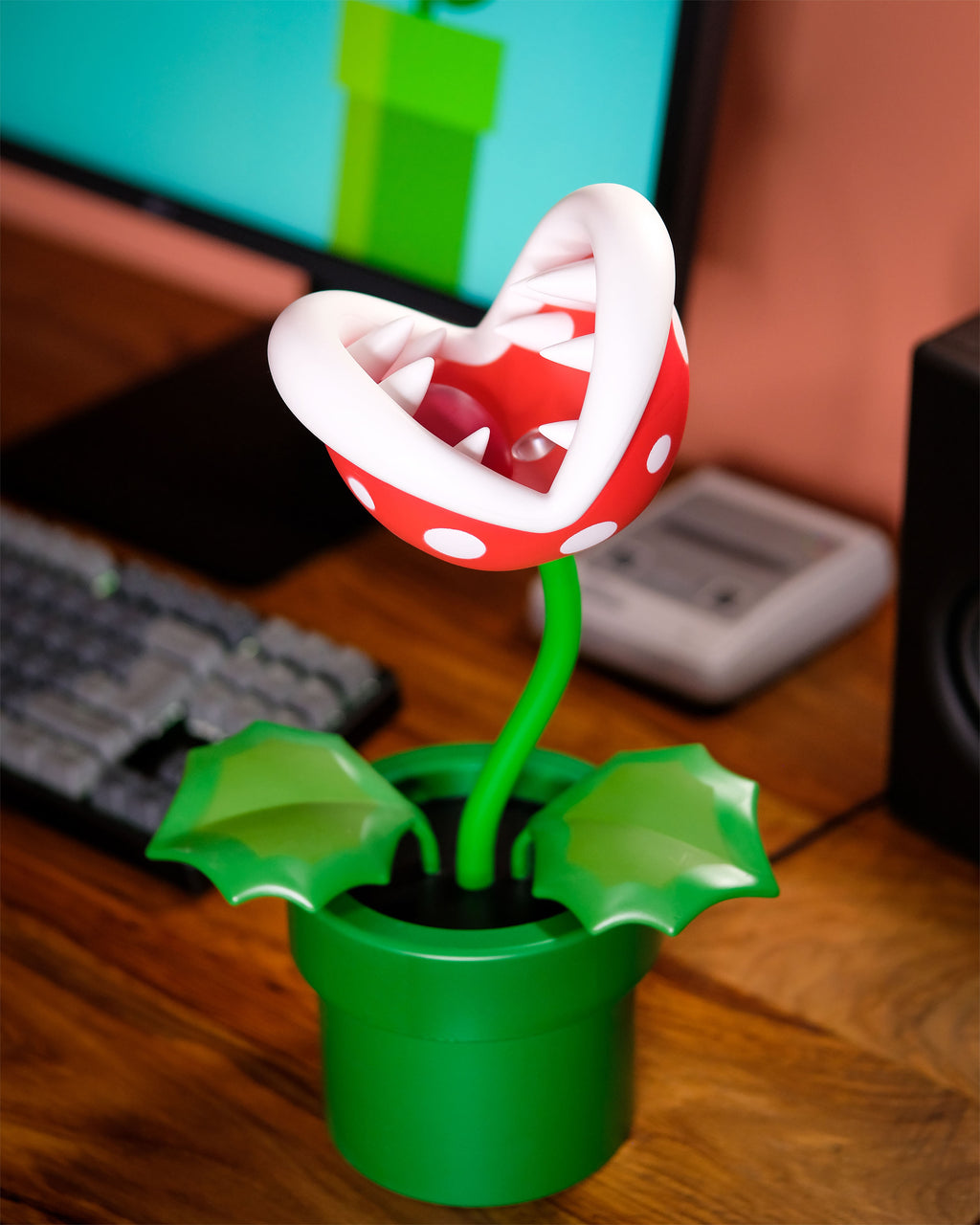 Image produit Super Mario - Lampe de table Plante Piranha