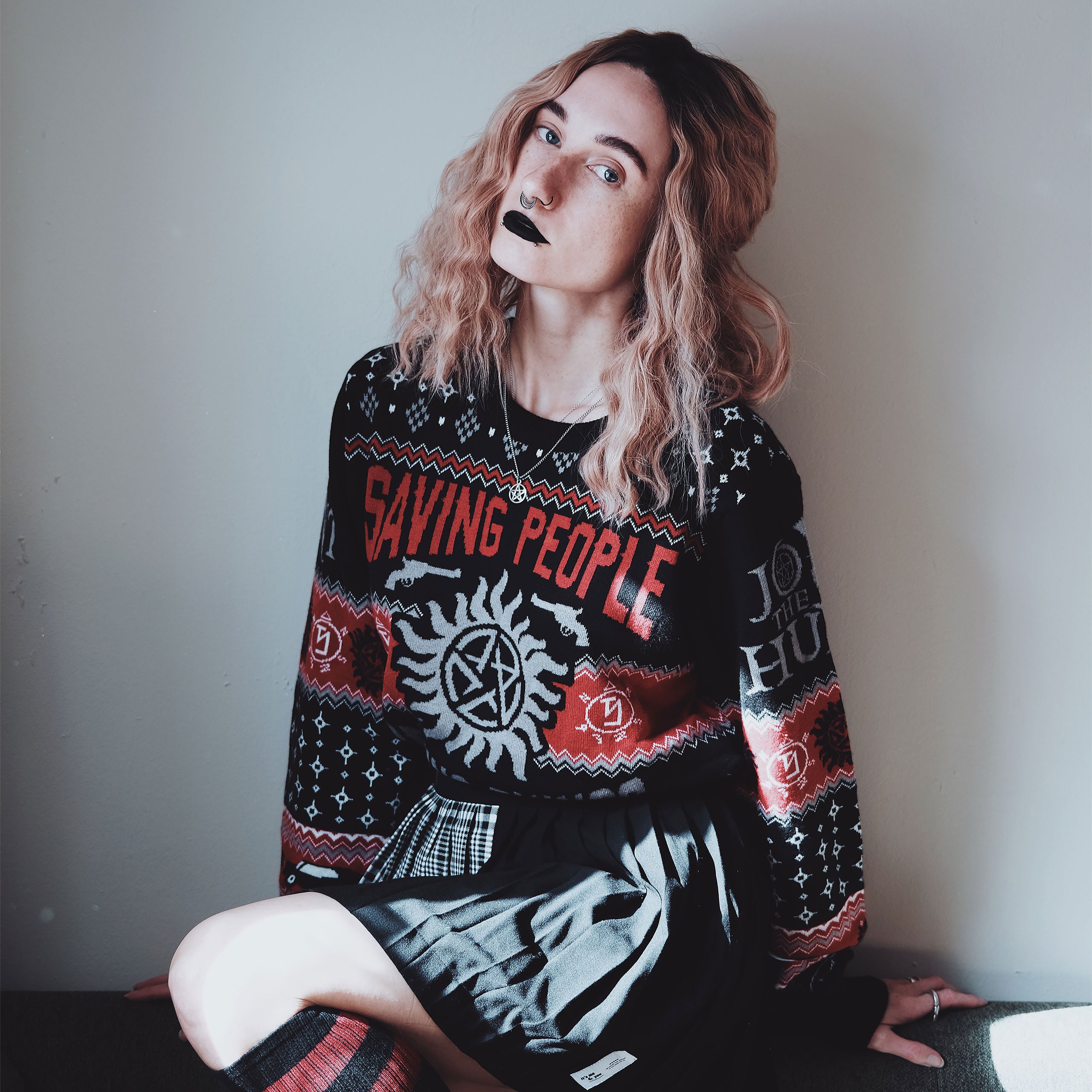 Image produit Supernatural - Saving People Hunting Things Pull tricoté