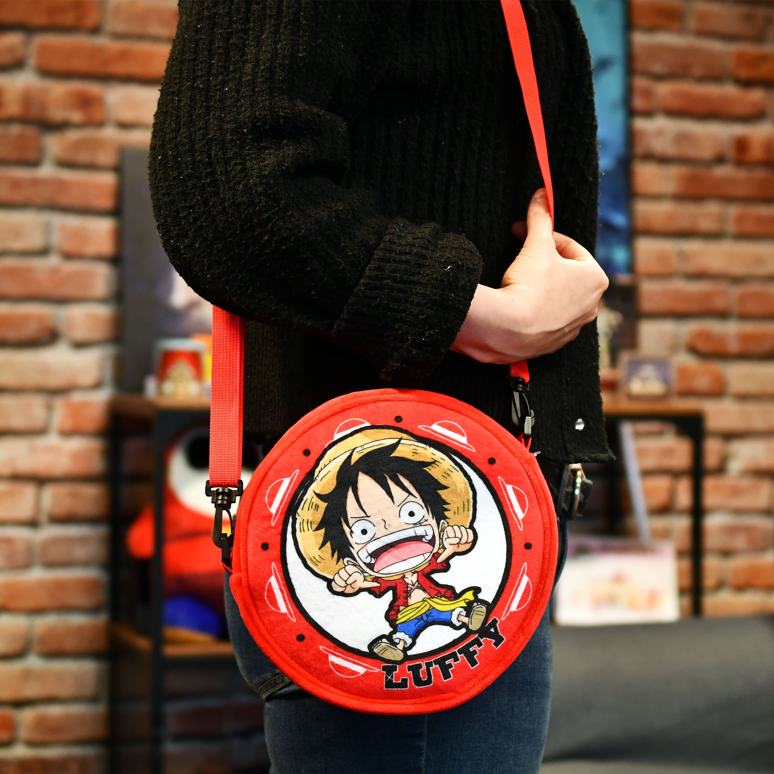 Image produit One Piece - Sac à bandoulière en peluche Luffy rouge