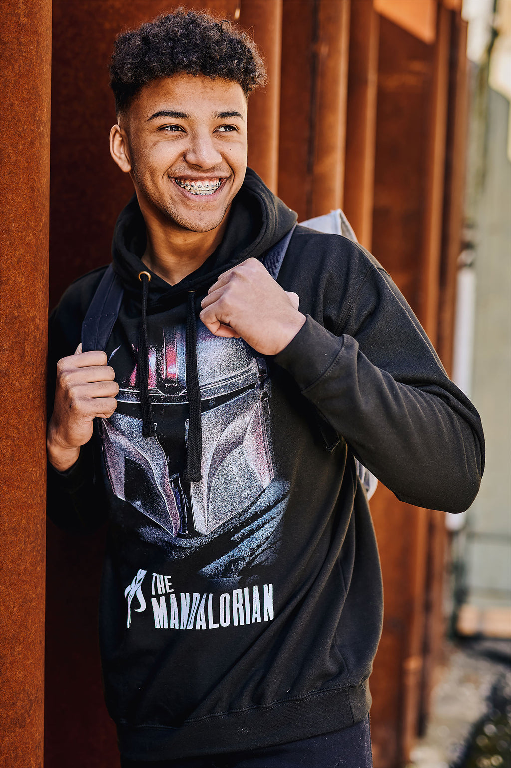 Image produit The Mandalorian Dark Warrior Hoodie noir - Star Wars