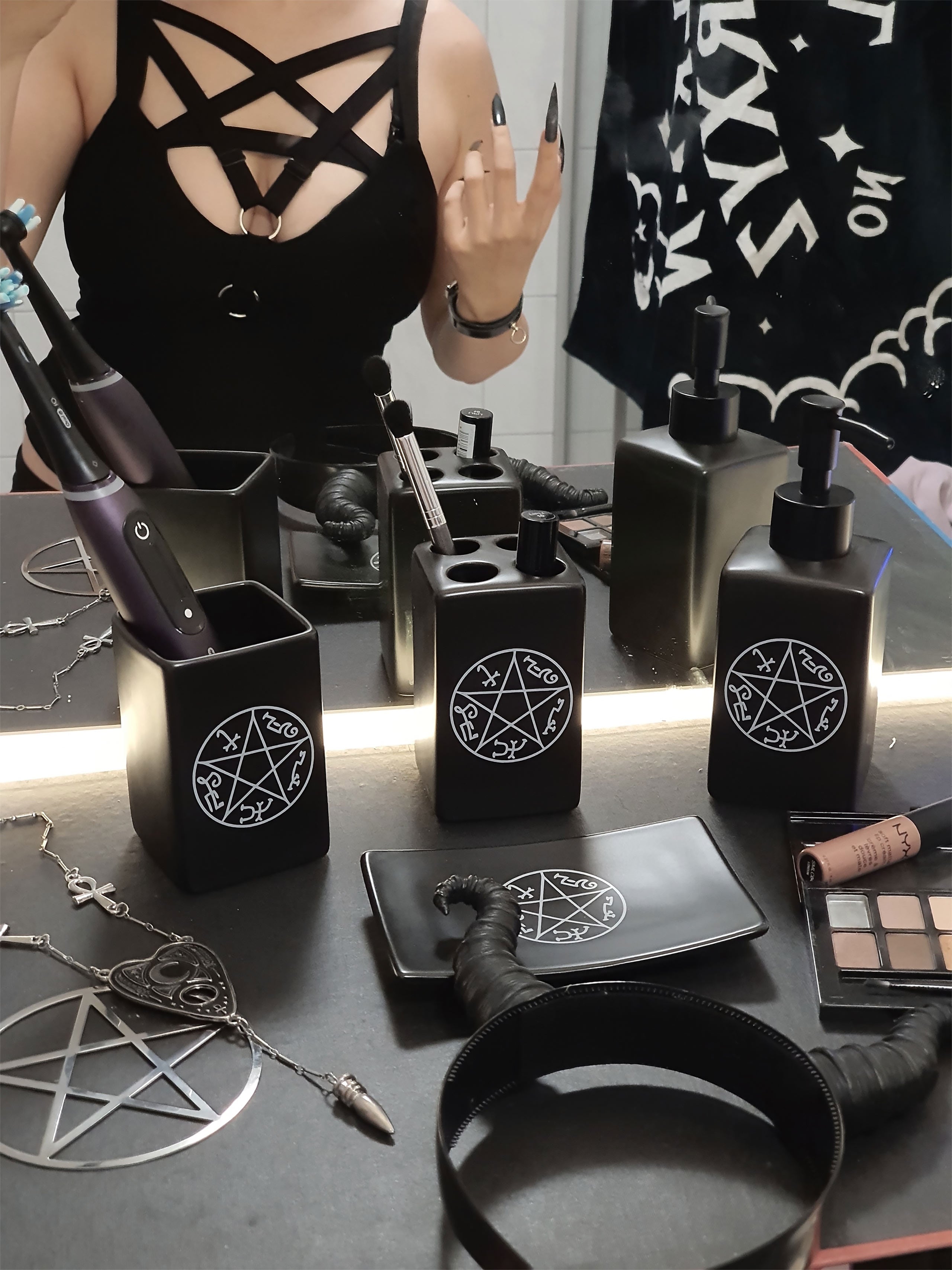 Image produit Supernatural - Ensemble de salle de bain piège du diable 4 pièces