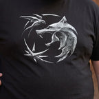 Image produit Witcher - T-Shirt Emblème de Loup Noir
