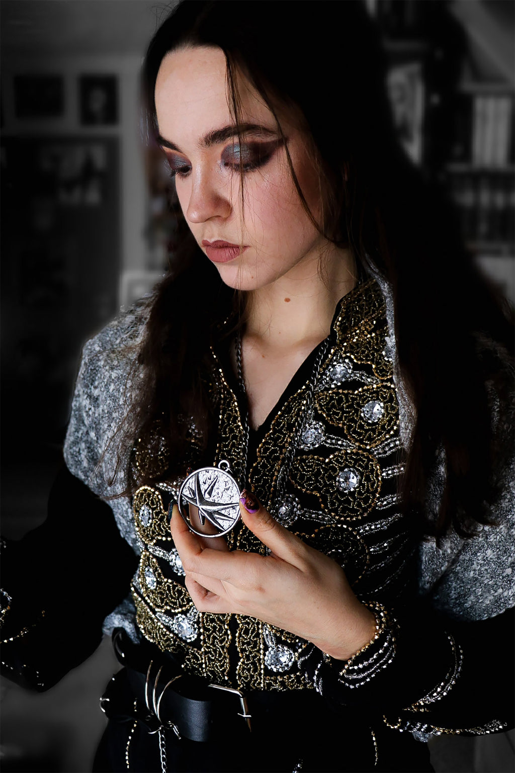 Image produit Witcher - Collier médaillon Yennefer
