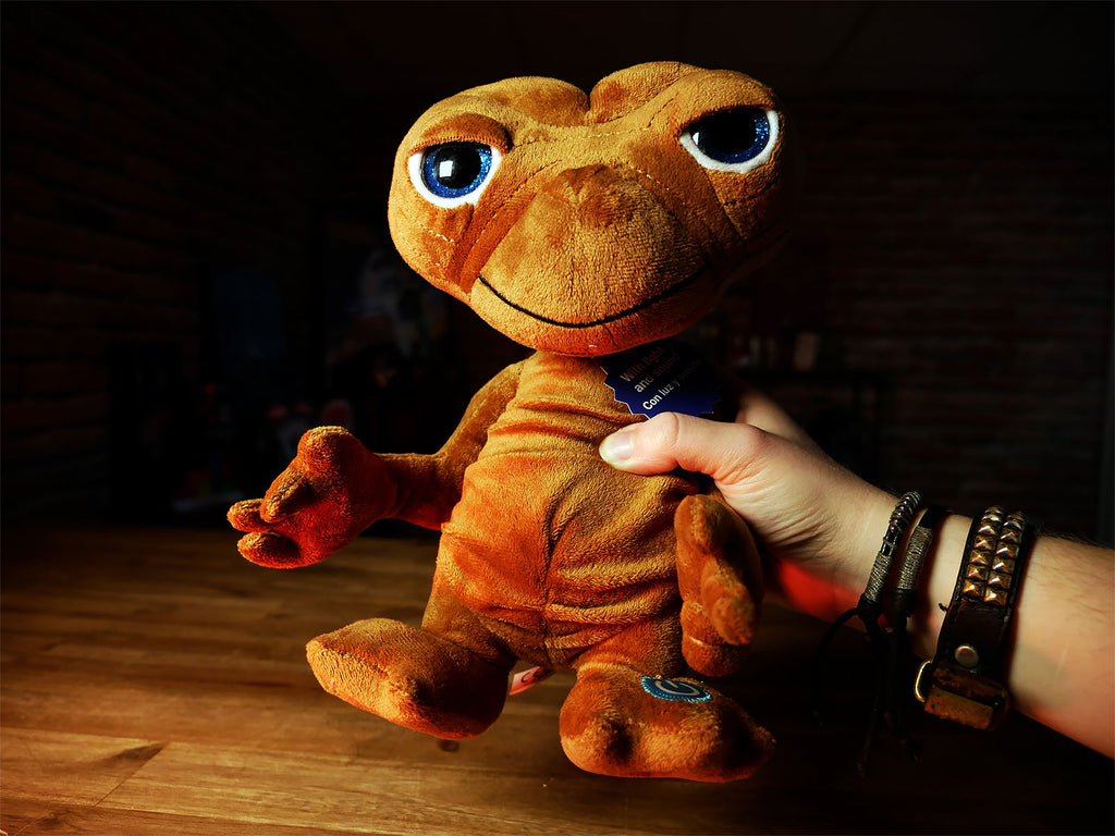 Image produit Figurine en peluche E.T. avec lumière et son