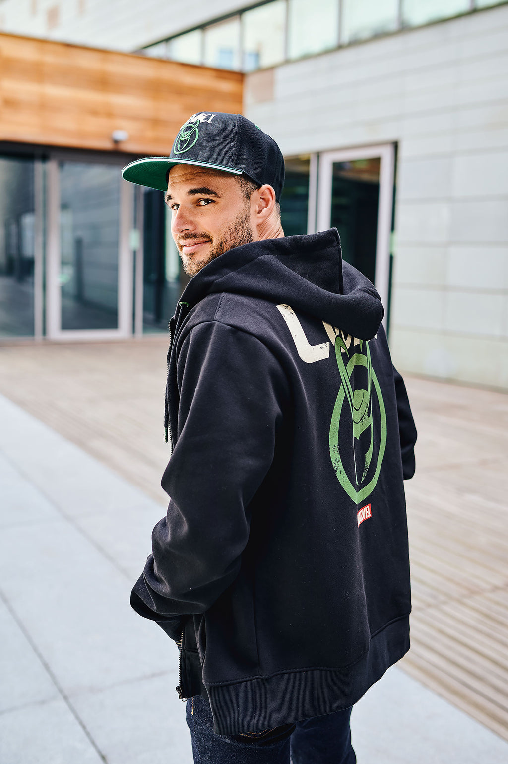 Image produit Loki - Badge Logo Sweat à capuche noir