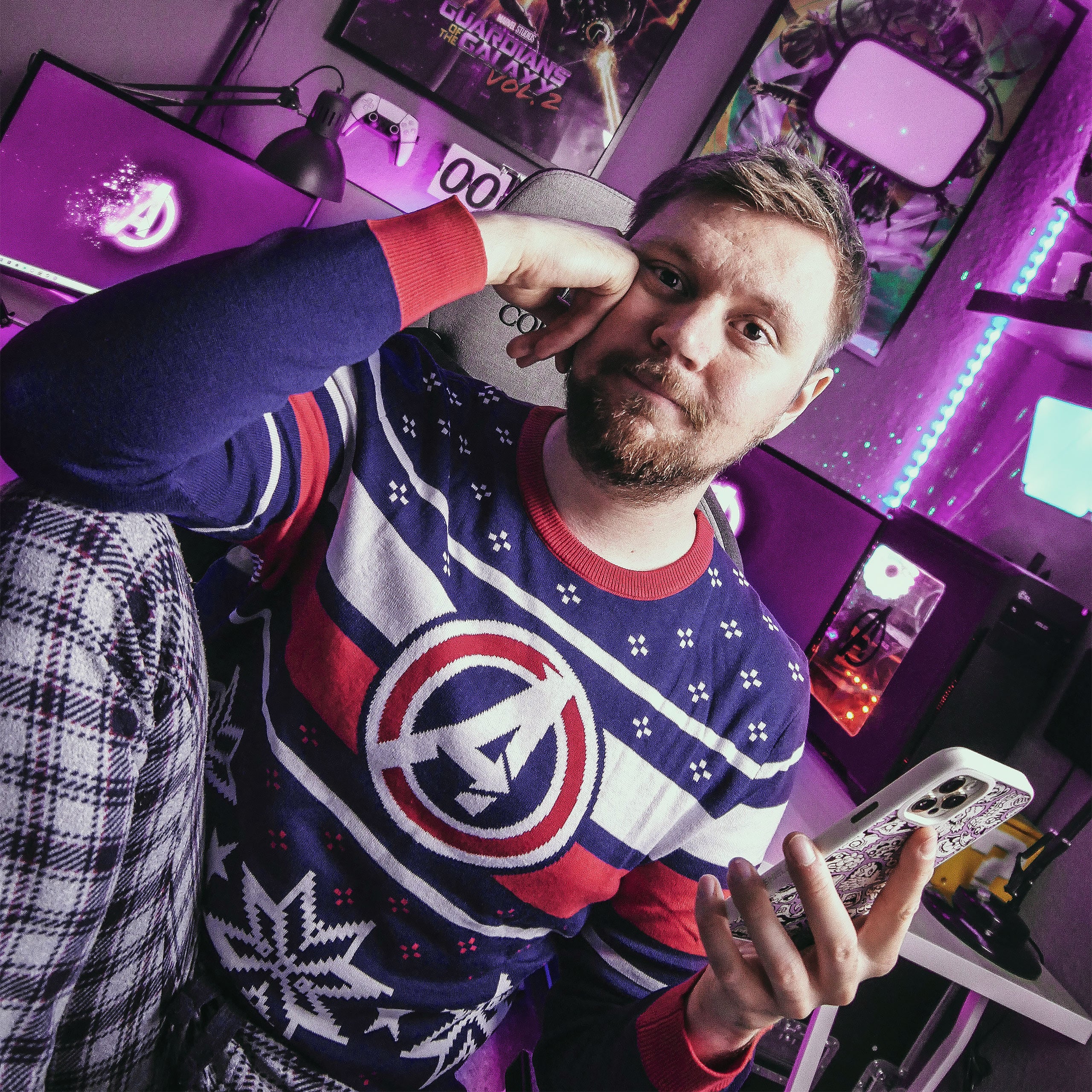 Image produit Avengers - Pull Tricoté Logo
