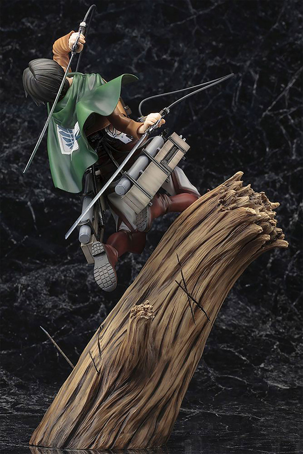 Image produit Attack on Titan - Statue de Levi Renouvelée 29 cm