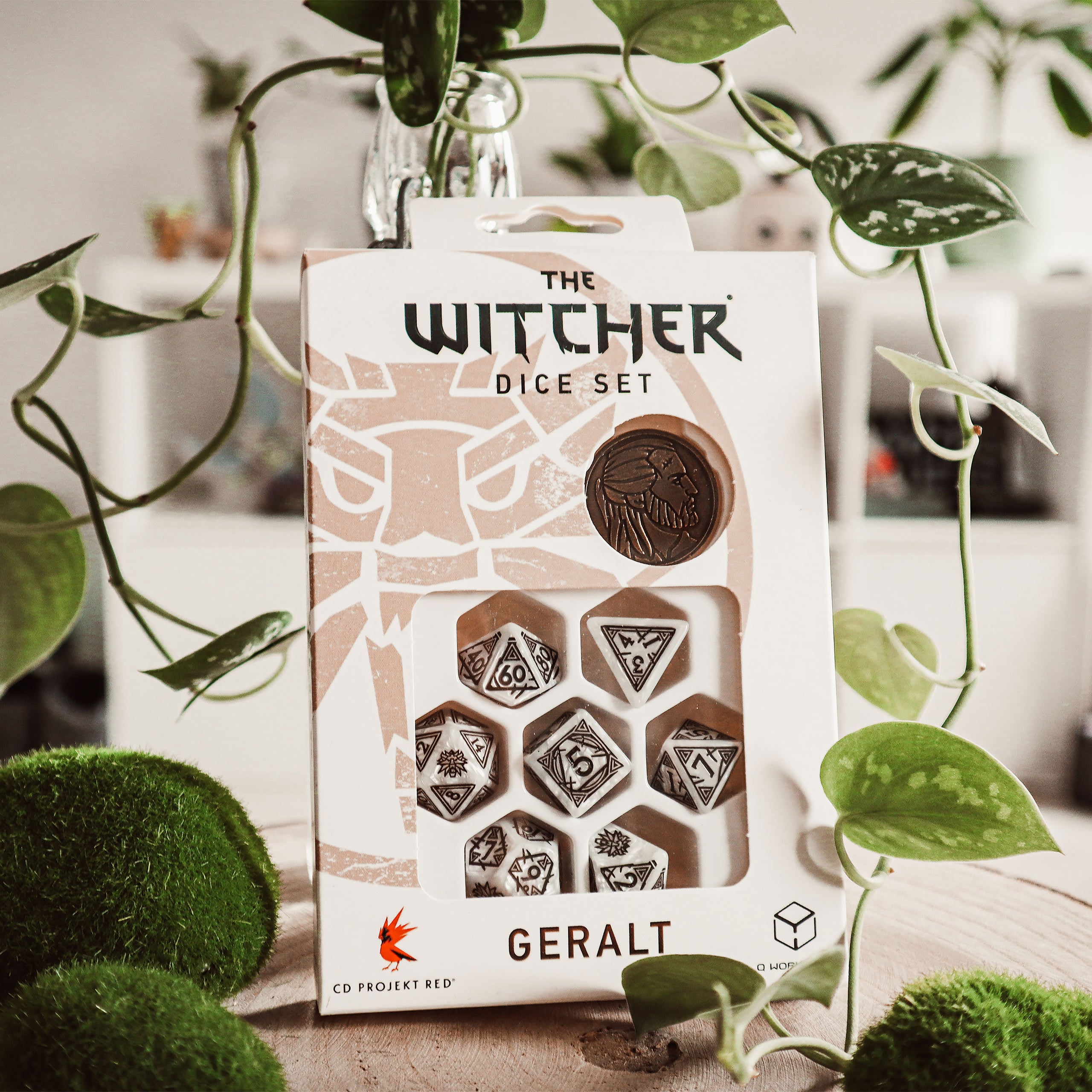 Image produit Witcher - Geralt Loup Blanc RPG Set de dés 7pcs avec pièce de collection