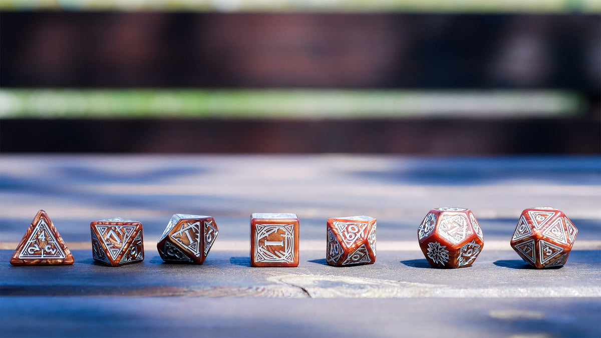 Image produit Witcher - Geralt Monster Slayer RPG Set de dés 7pc avec pièce de collection