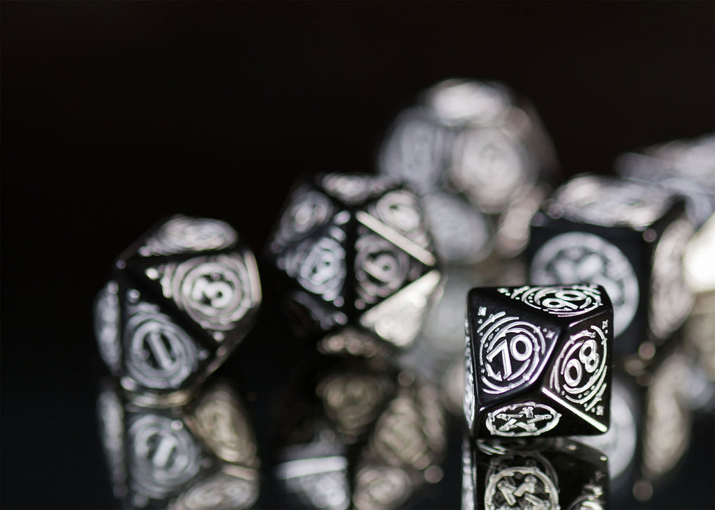 Image produit Witcher - Yennefer Obsidian Star RPG Jeu de Dés 7pcs avec Pièce de Collection