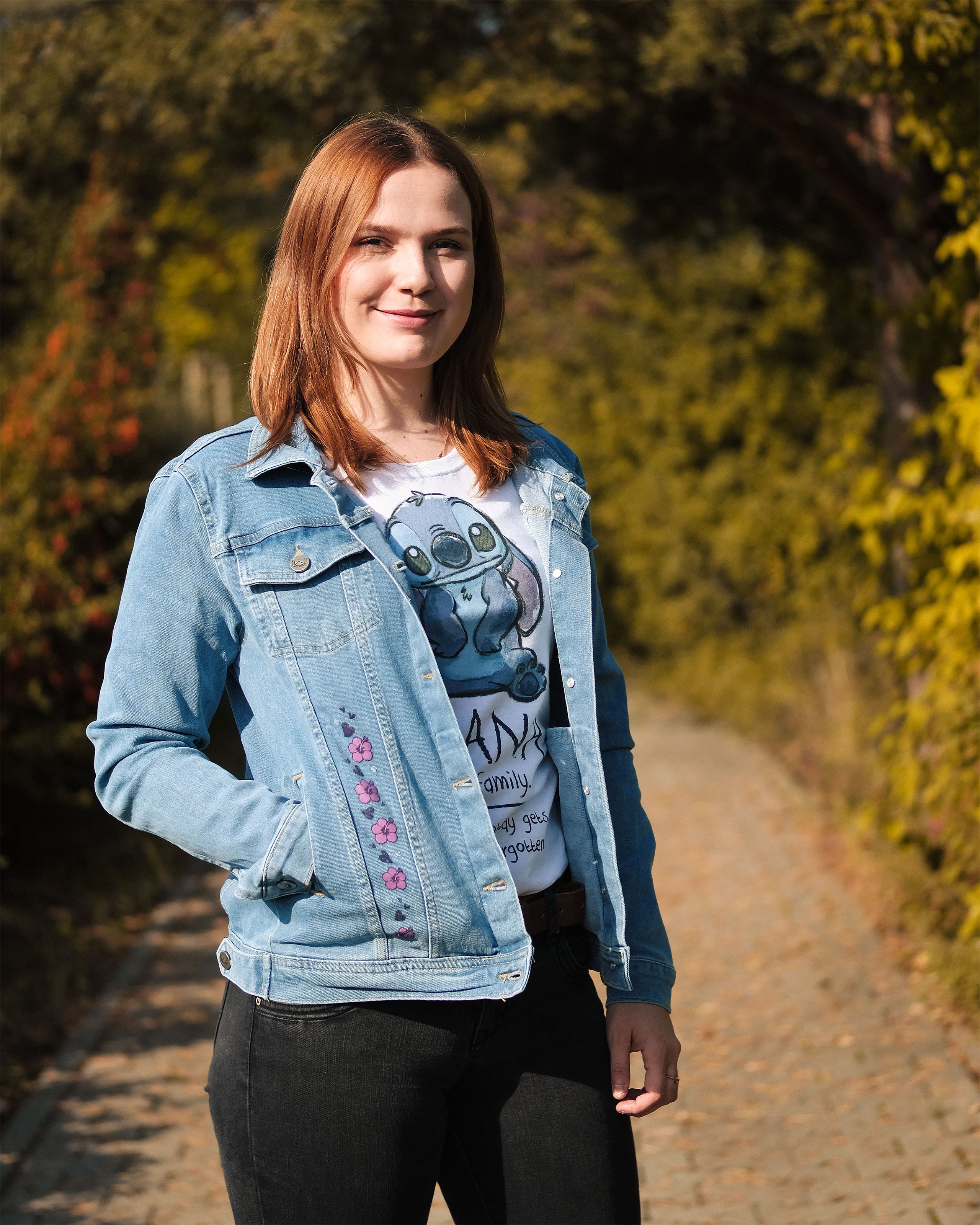 Image produit Lilo & Stitch - Flowers Veste en jean femme bleue