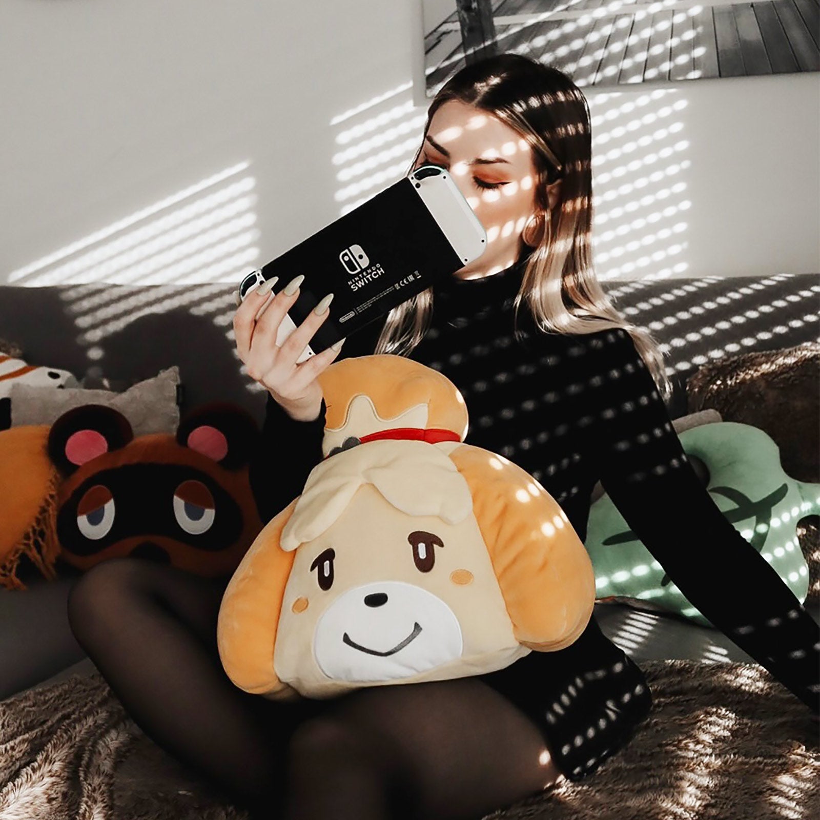 Image produit Animal Crossing - Isabelle Figurine en Peluche XL