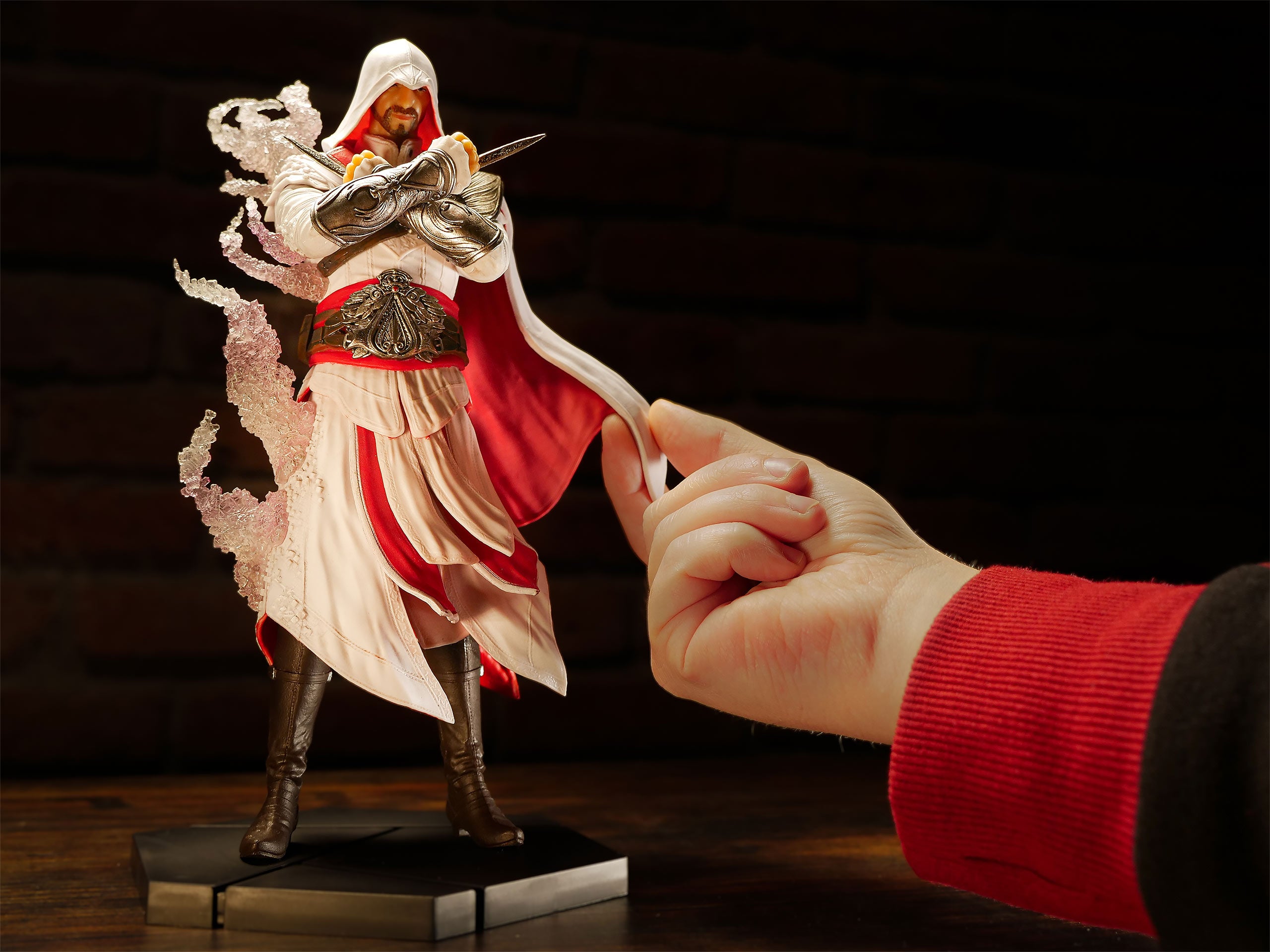 Product image Assassin's Creed - Master Assassin Ezio Figure 25 cm
