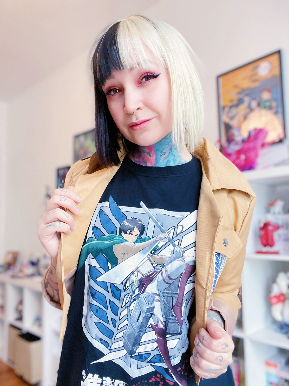 Image produit Attack on Titan - T-Shirt Eren Survey Corps noir