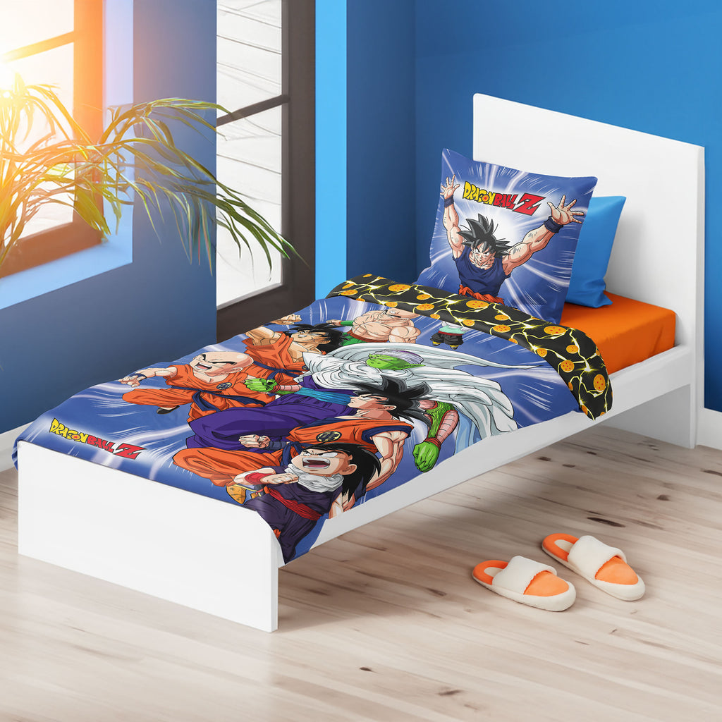 Product image Dragon Ball Z - Group Reversible Bedding including Sportbag
