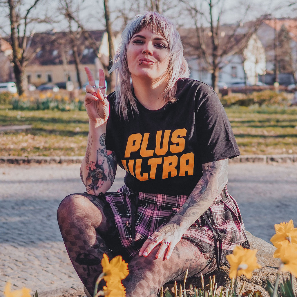 Image produit T-shirt Plus Ultra pour les fans de My Hero Academia noir