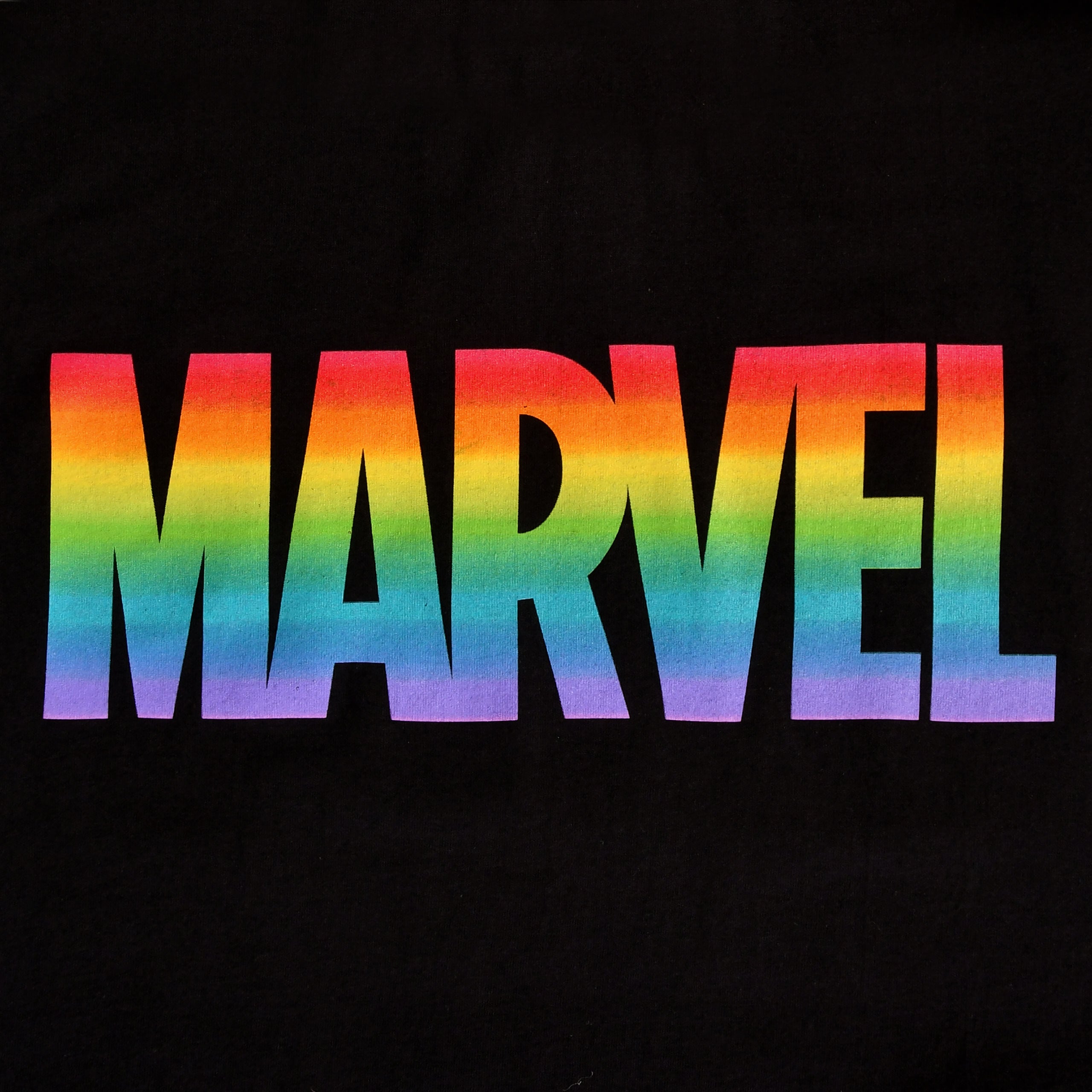 Image produit Marvel - T-Shirt Logo Pride Arc-en-ciel noir