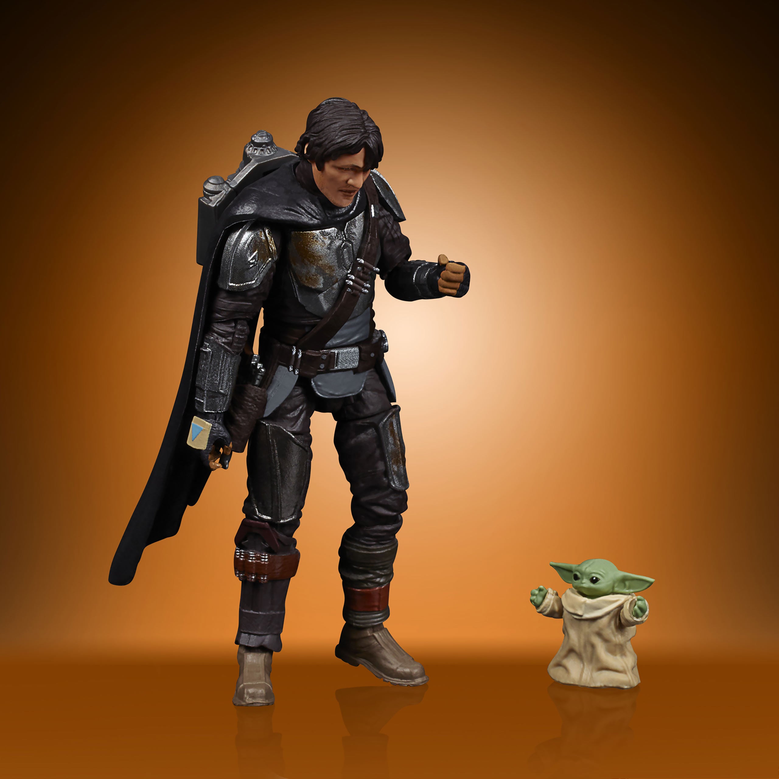 Image produit Figurine d'action Din Djarin avec Grogu 10 cm - Star Wars The Mandalorian